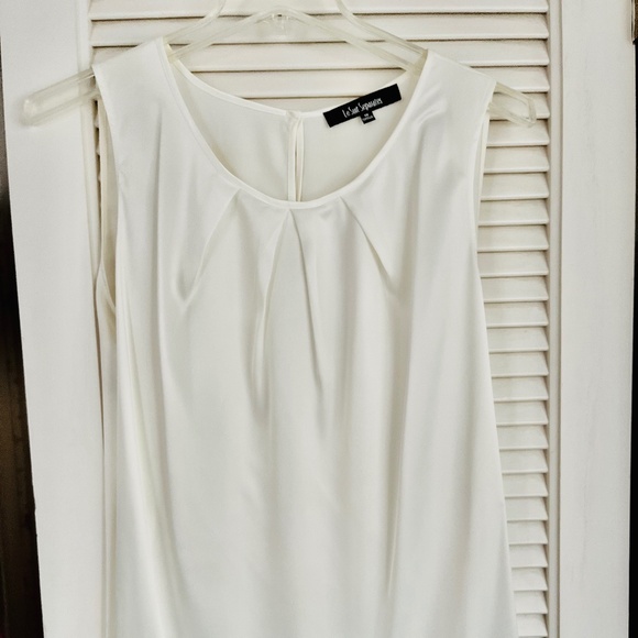 Le Suit Pleat-Front Sleeveless Blouse - Picture 1 of 4
